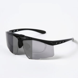 Kính râm gắn cận